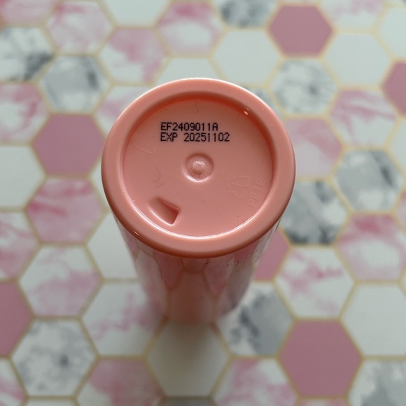 EVEREDEN Nourishing Facial Cleansing Oil - Picture 4 of 4